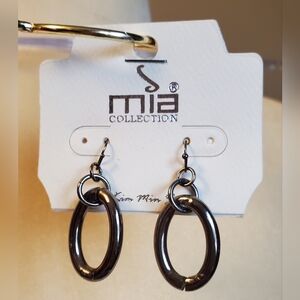 Mia Collection Gunmetal Toned Earrings